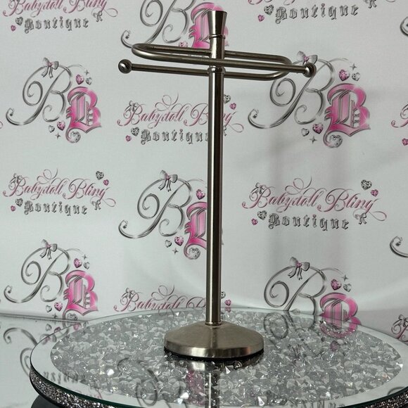 Towel stand hand towels or use as Jewelry Display Stand silver - Picture 1 of 4